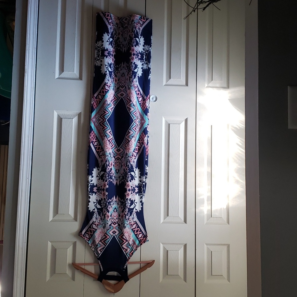 Womens dress size small